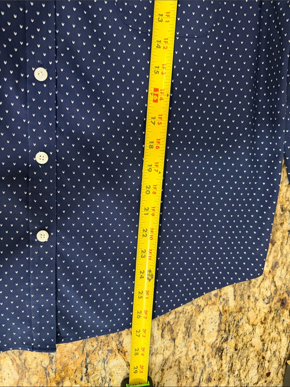 L.L.Bean Women’s XL Petite Navy Wrinkle-Free Cotton Button Down Shirt - Picture 9 of 9